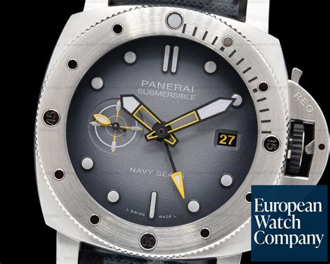 panerai submersible 01323.